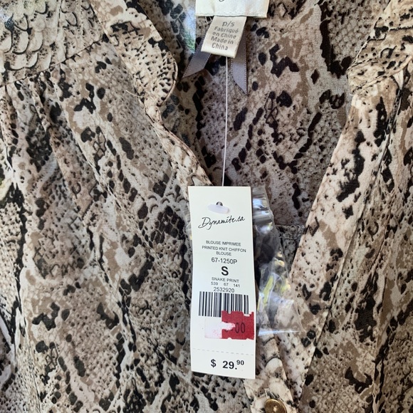 Dynamite snake print button up blouse NWT - Picture 2 of 4